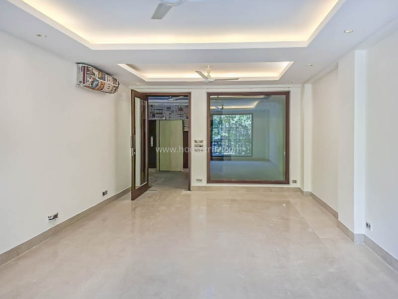 4 BHK Builder Floor For Rent in Shanti Niketan