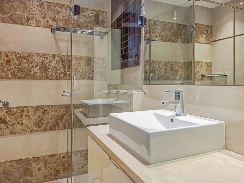 4 BHK Builder Floor For Rent in Shanti Niketan