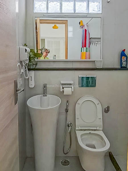 1 BHK Flat For Rent in Vasant Vihar