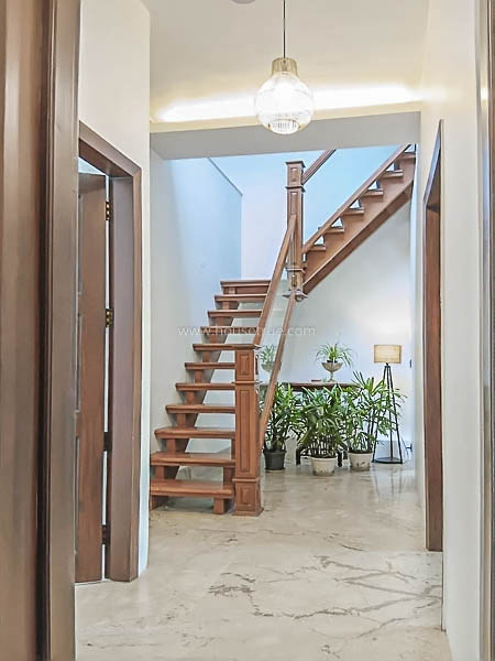 1 BHK Flat For Rent in Golf Links
