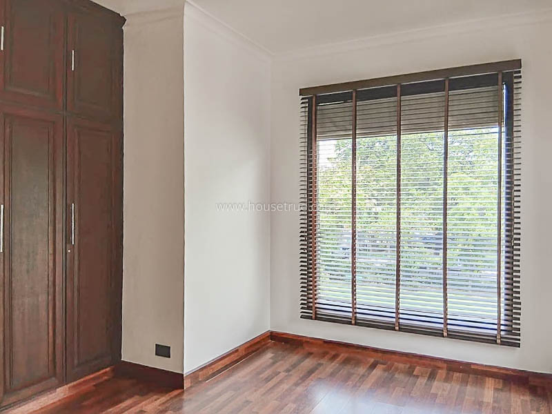 1 BHK Flat For Rent in Golf Links