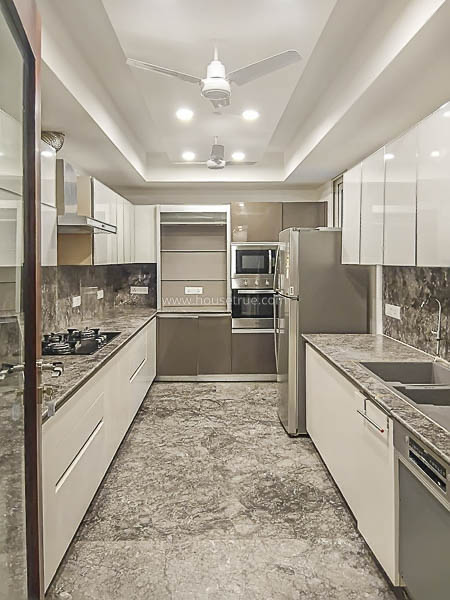 3 BHK Builder Floor For Rent in Chanakyapuri