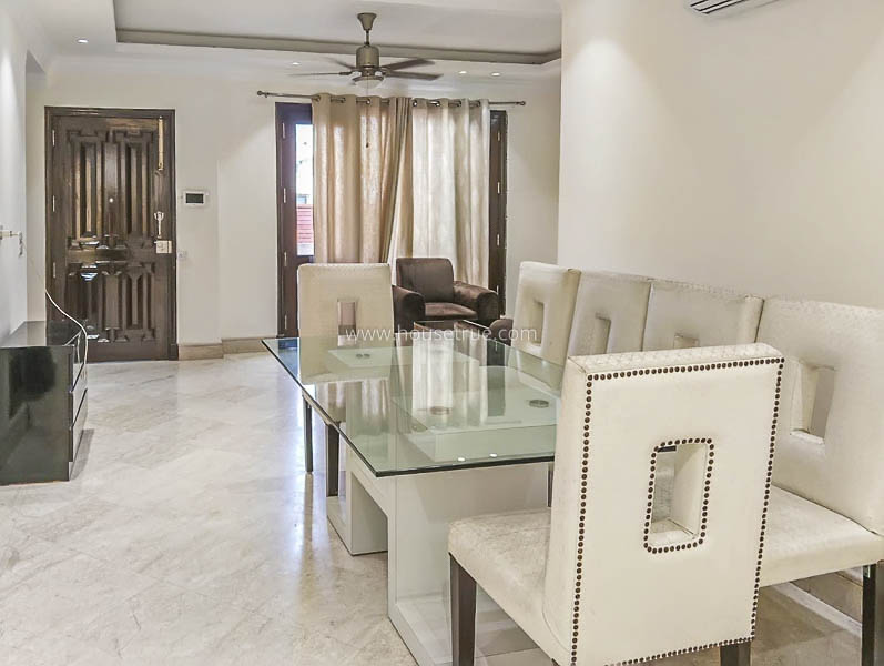 2 BHK Flat For Rent in Defence Colony