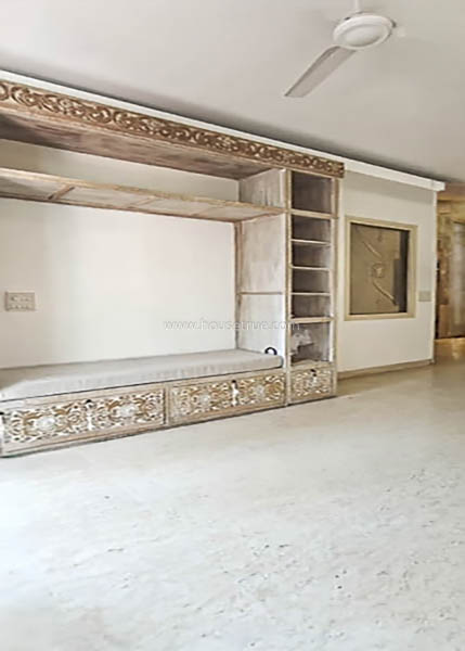 3 BHK Flat For Rent in Defence Colony