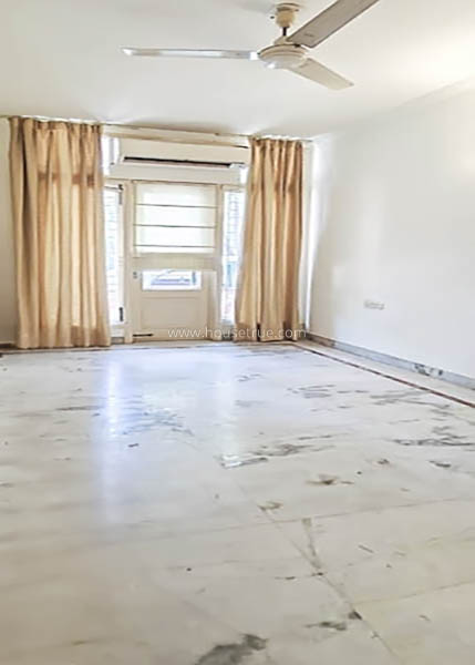 3 BHK Flat For Rent in Defence Colony