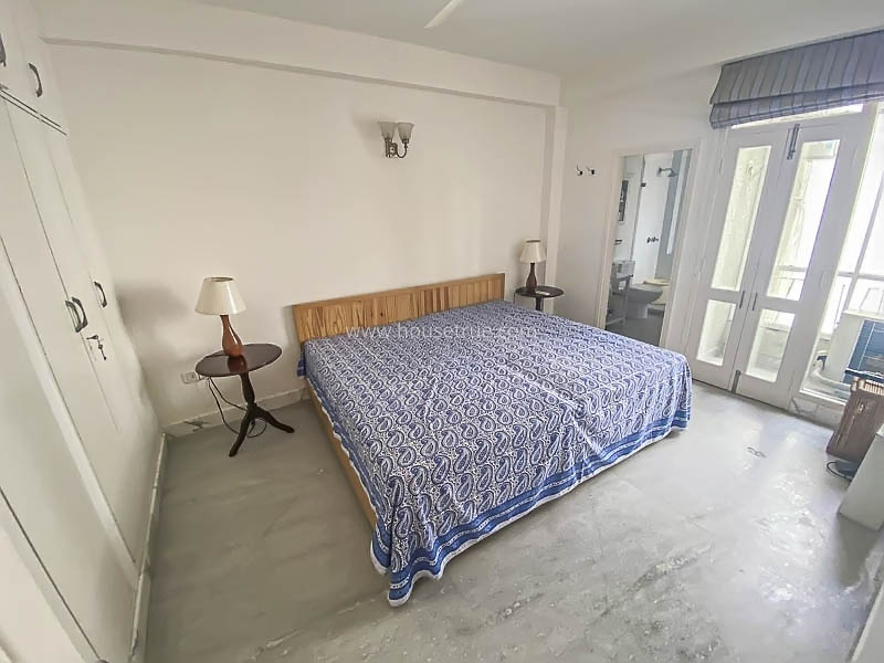 3 BHK Flat For Rent in Nizamuddin East