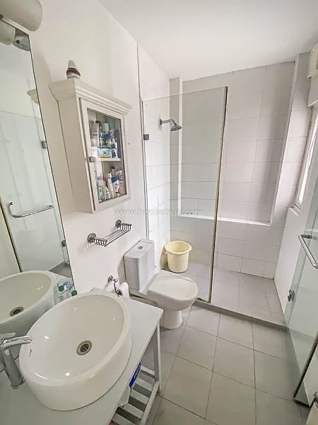 3 BHK Flat For Rent in Nizamuddin East