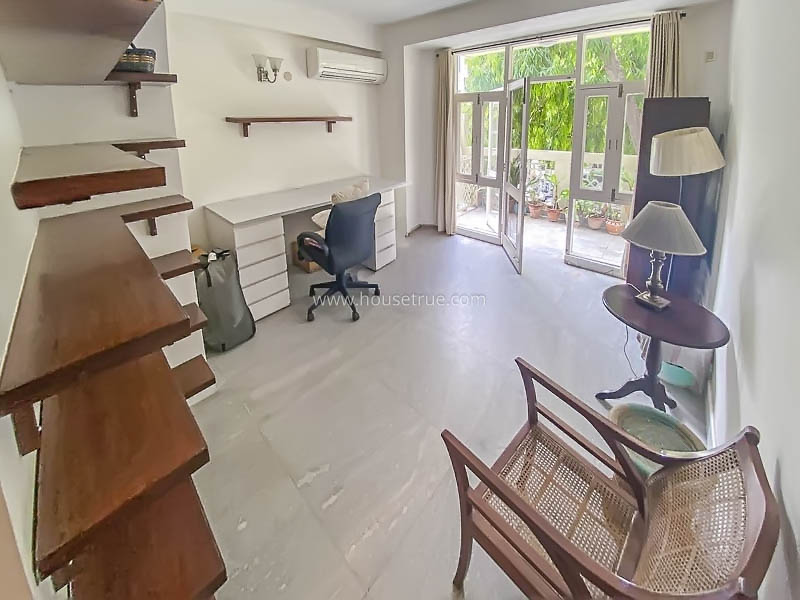 3 BHK Flat For Rent in Nizamuddin East