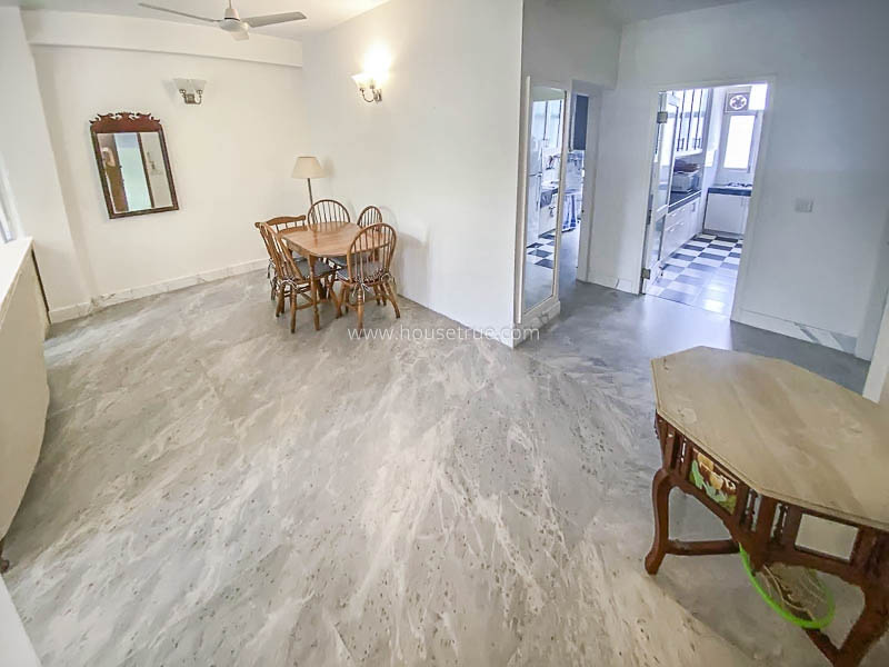 3 BHK Flat For Rent in Nizamuddin East
