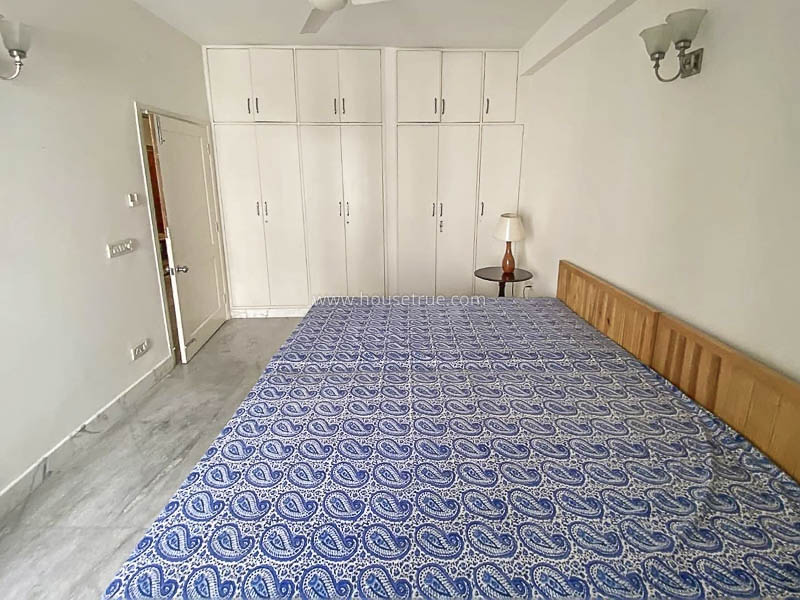 3 BHK Flat For Rent in Nizamuddin East