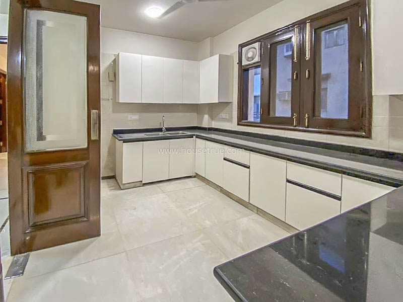3 BHK Flat For Rent in Defence Colony