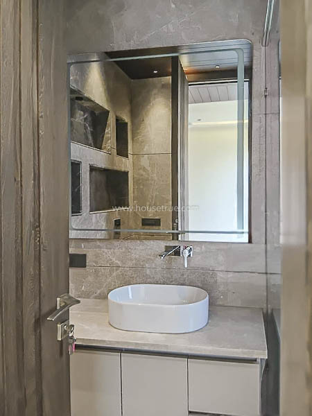 4 BHK Builder Floor For Rent in Defence Colony