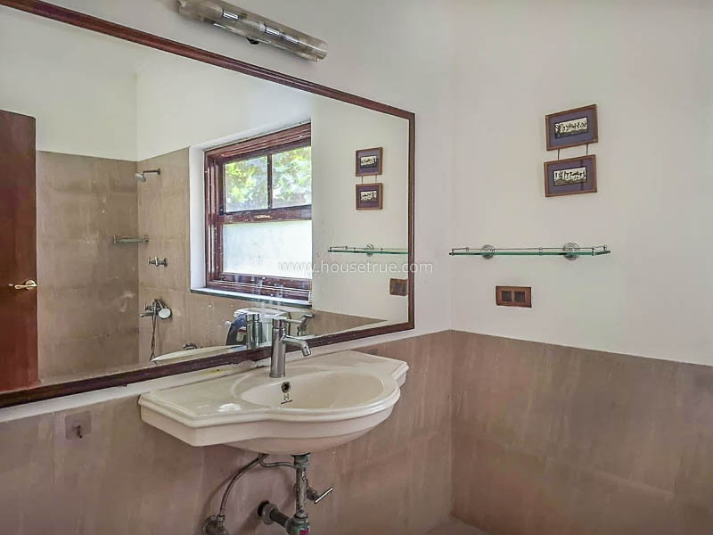 5 BHK House For Rent in Hauz Khas Enclave