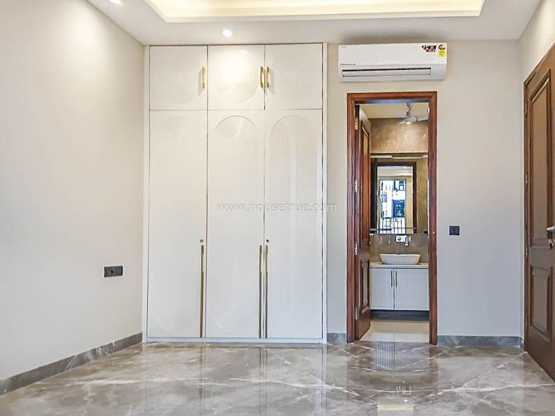 3 BHK Builder Floor For Rent in Defence Colony