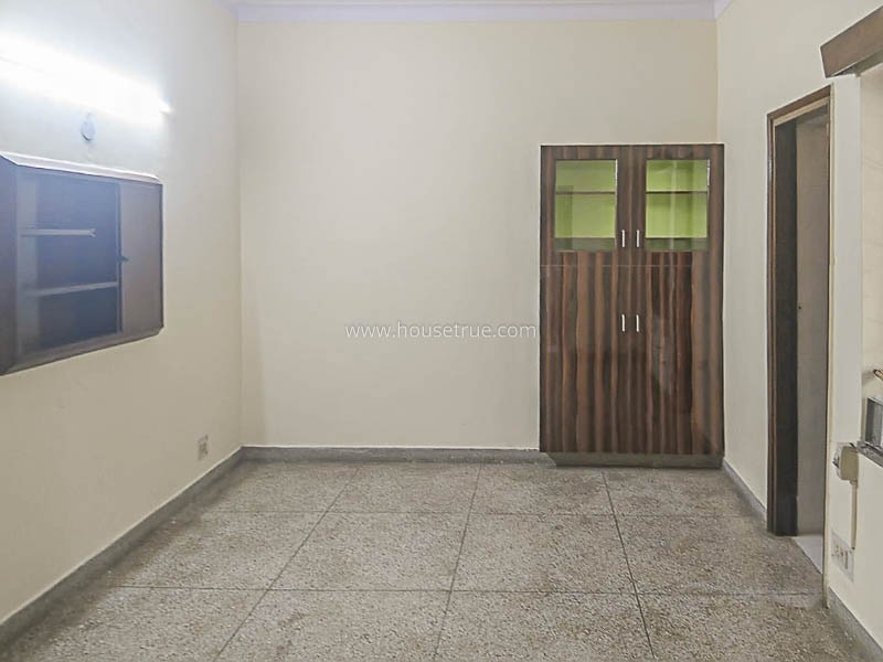 2 BHK Flat For Rent in Defence Colony