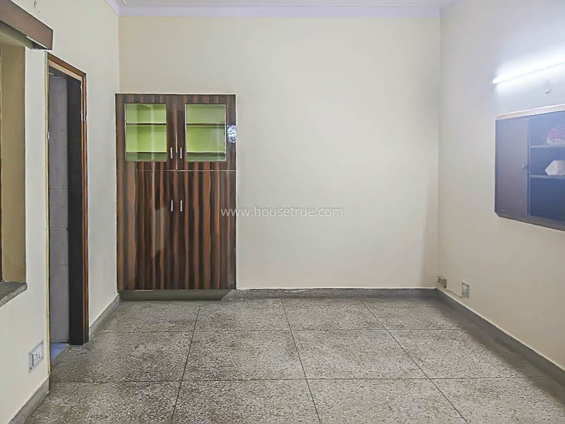 2 BHK Flat For Rent in Defence Colony