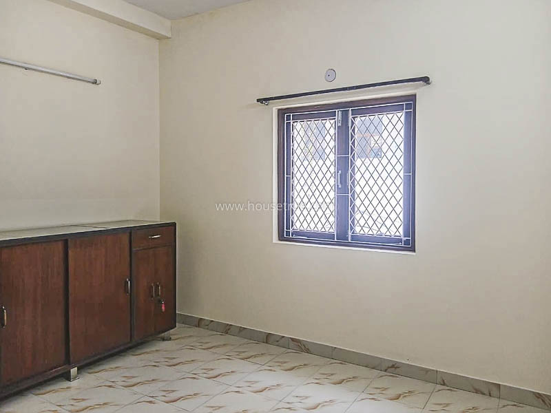 2 BHK Flat For Rent in Defence Colony