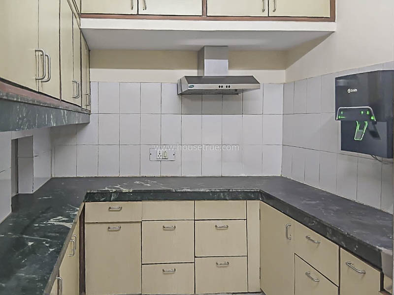2 BHK Flat For Rent in Defence Colony