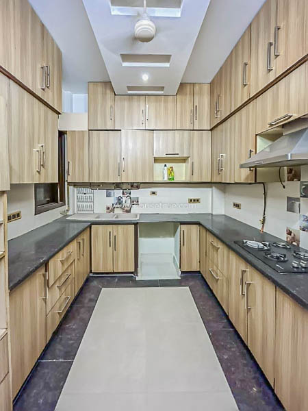 3 BHK Flat For Rent in Defence Colony