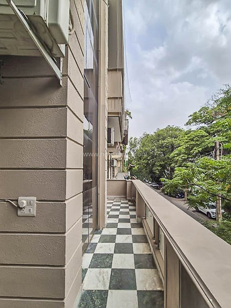 3 BHK Flat For Rent in Defence Colony