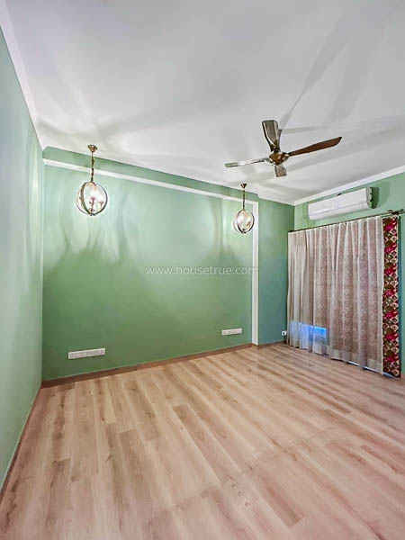 3 BHK Flat For Rent in Defence Colony