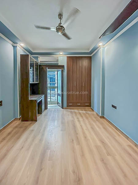 3 BHK Flat For Rent in Defence Colony