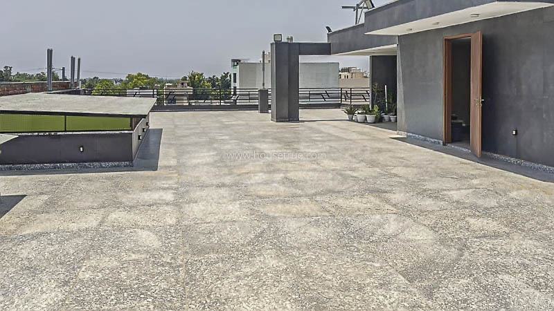 5 BHK Builder Floor For Rent in Vasant Kunj