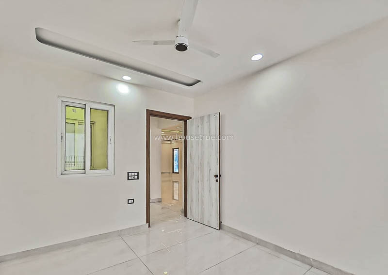 5 BHK Builder Floor For Rent in Vasant Kunj