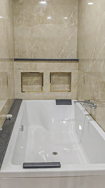 5 BHK Builder Floor For Rent in Vasant Kunj