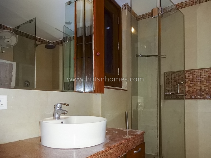 3 BHK Flat For Sale in Neeti Bagh