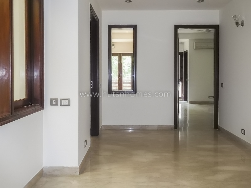3 BHK Flat For Sale in Anand Niketan