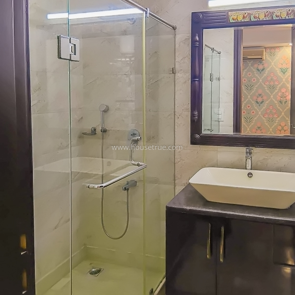 3 BHK Builder Floor For Sale in Defence Colony