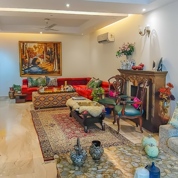 3 BHK Builder Floor For Sale in Defence Colony