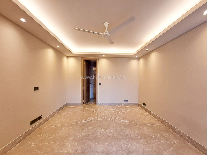4 BHK Flat For Sale in Vasant Vihar