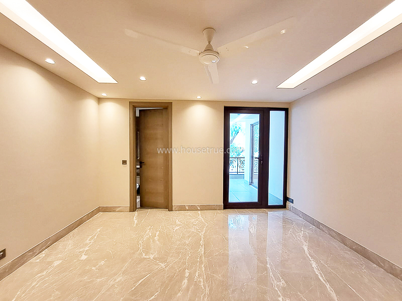 4 BHK Flat For Sale in Vasant Vihar