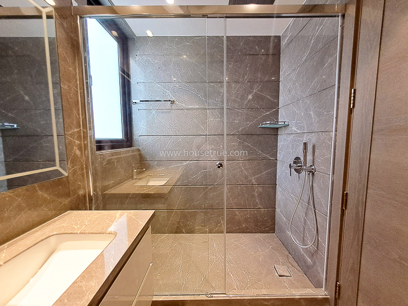 4 BHK Flat For Sale in Vasant Vihar