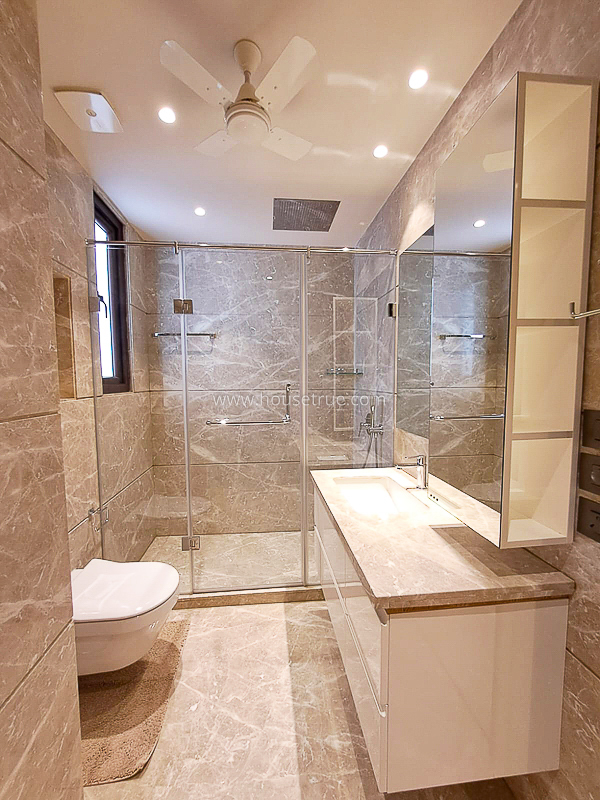 4 BHK Flat For Sale in Vasant Vihar