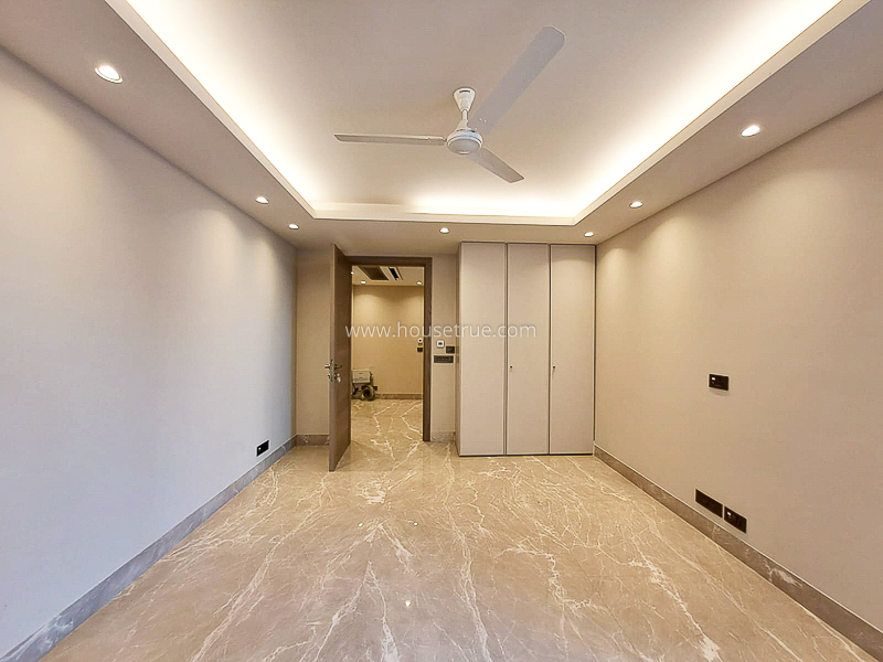 4 BHK Flat For Sale in Vasant Vihar