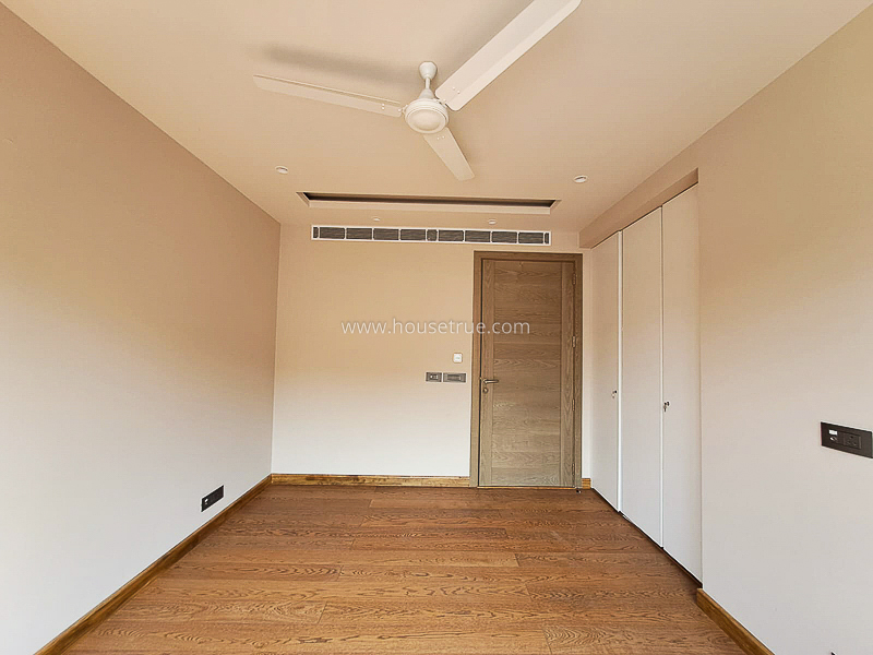 4 BHK Flat For Sale in Vasant Vihar