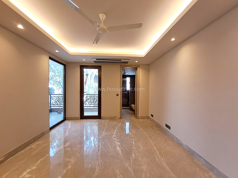 4 BHK Flat For Sale in Vasant Vihar