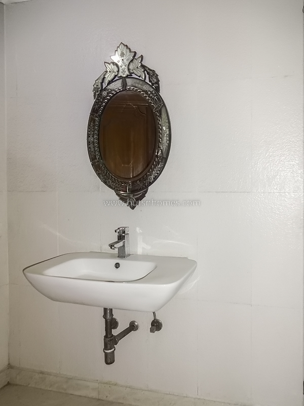 5 BHK House For Sale in New Friends Colony