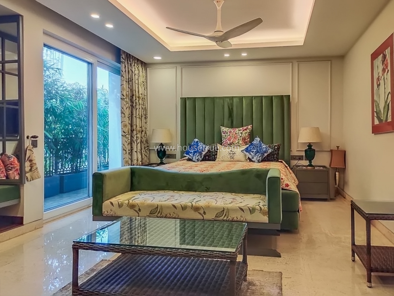 5 BHK Builder Floor For Sale in Hauz Khas Enclave