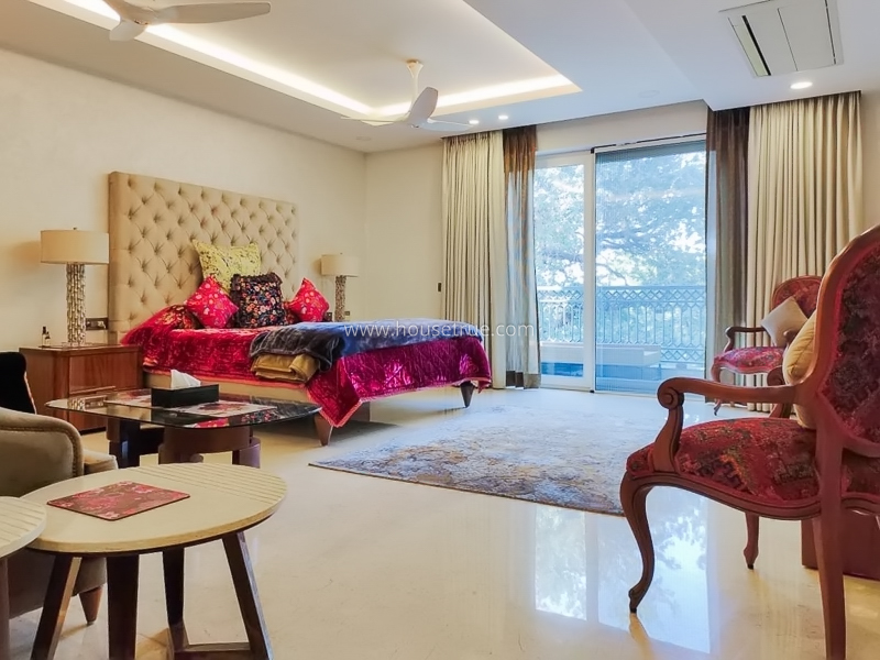 5 BHK Builder Floor For Sale in Hauz Khas Enclave