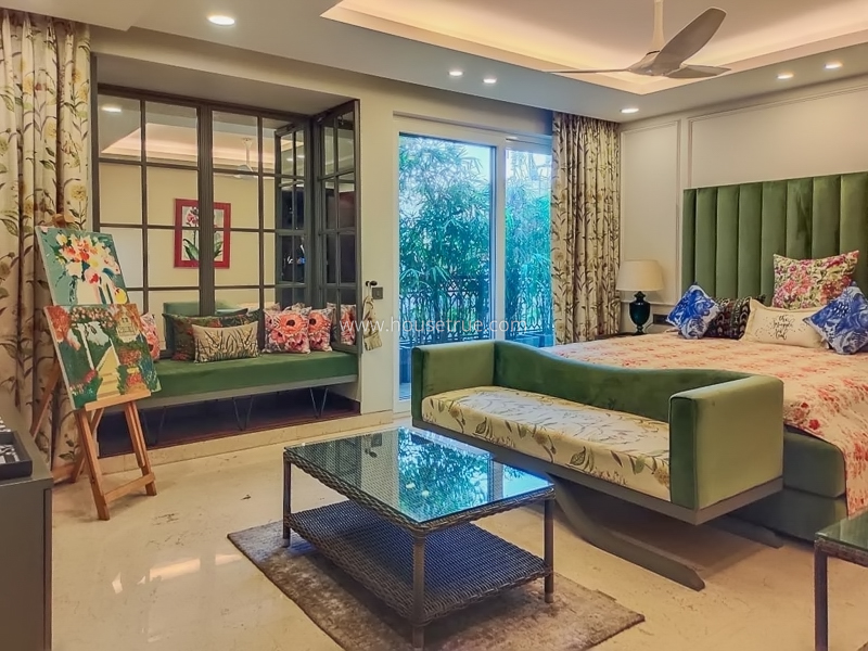 5 BHK Builder Floor For Sale in Hauz Khas Enclave