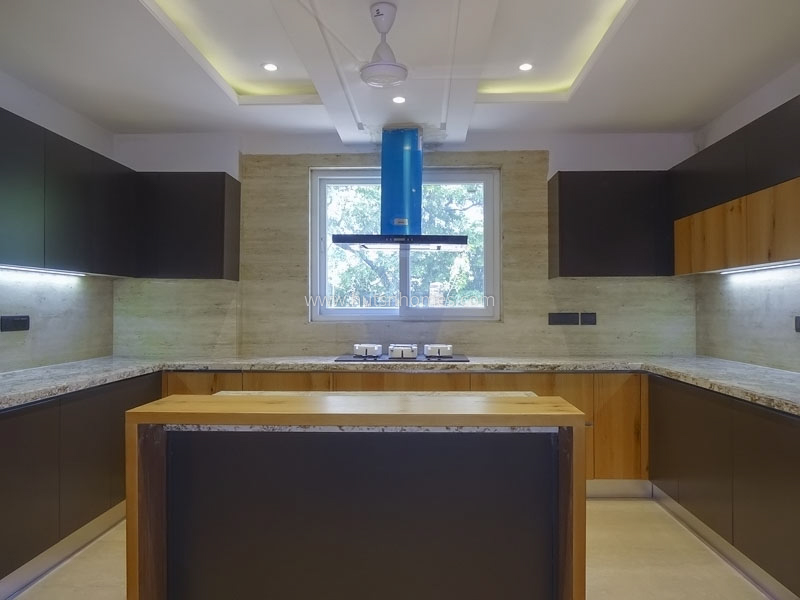 4 BHK Flat For Sale in Green Park