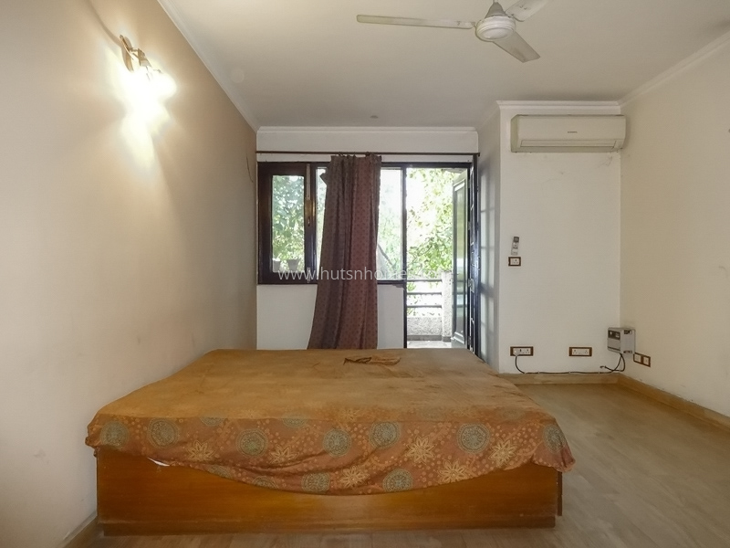 4 BHK Flat For Sale in Panchsheel Park