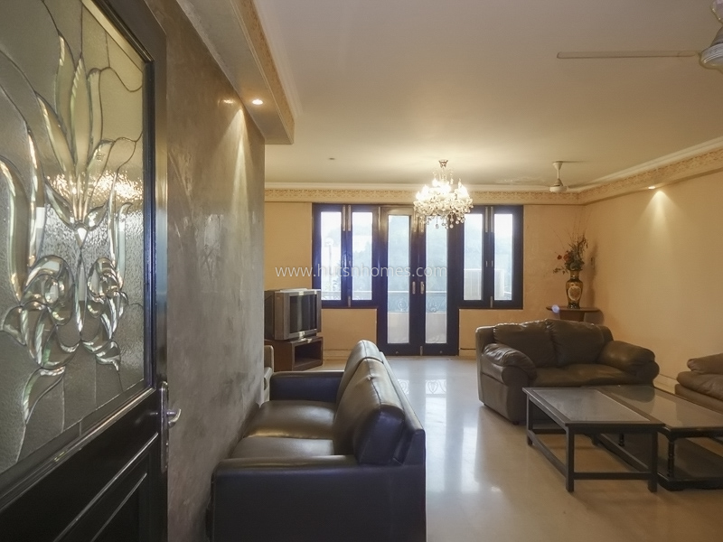 4 BHK Flat For Sale in Panchsheel Park