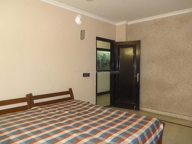 4 BHK Flat For Sale in Panchsheel Park