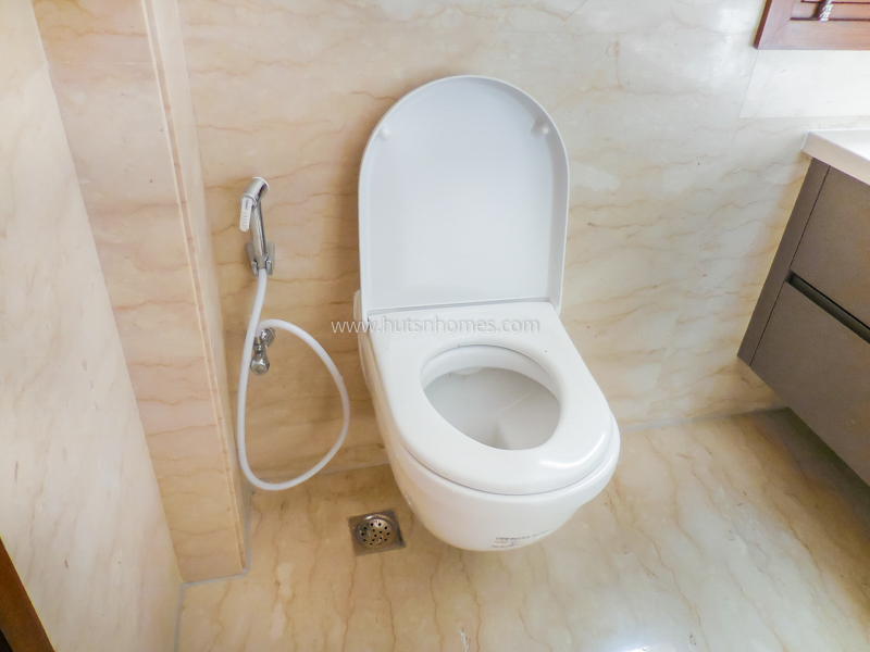4 BHK Flat For Sale in Panchsheel Park