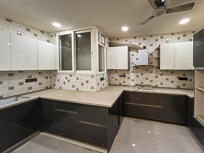 4 BHK Flat For Sale in Greater Kailash Part 2